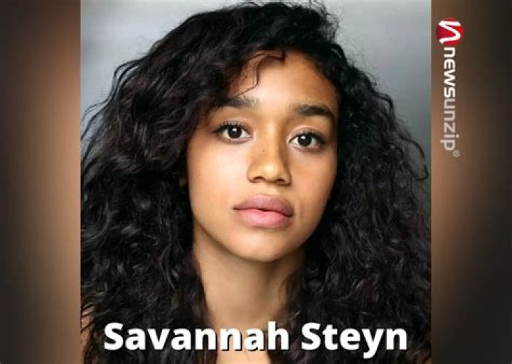 Savannah Steyn - Age, Family, Bio