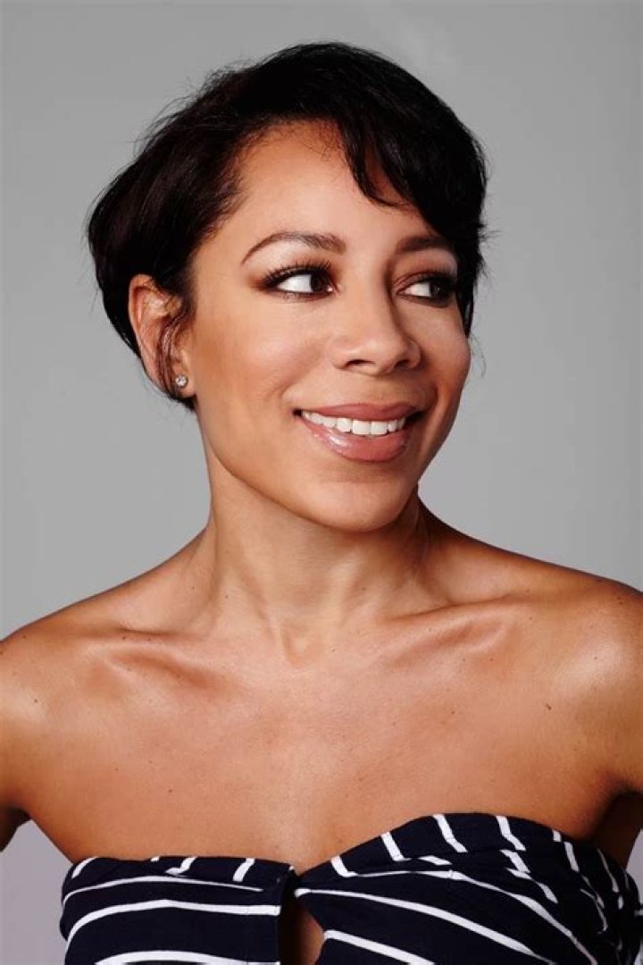 Selenis Leyva Bio (Wiki) 