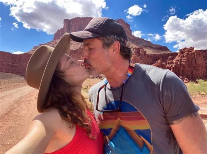 Shantel VanSanten and Victor Webster
