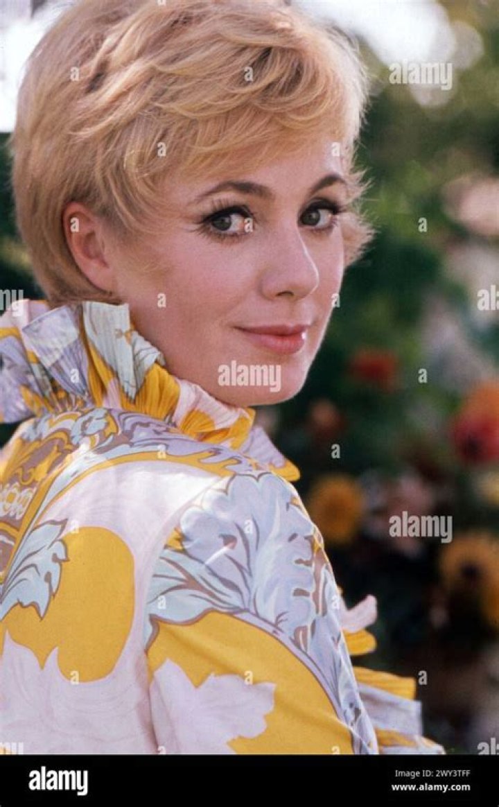 Shirley Jones photo 2