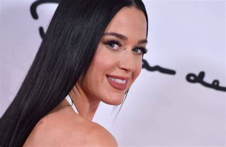 	Sofia Vegara and Katy Perry throw 40th birthday bashes for their beaus	