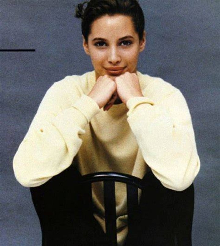 What caused Supermodel Christy Turlington’s early emphysema? Know about her smoking habit and her ‘content’ married life! Source: Pinterest (Christy Turlington as a campaigner on anti-smoking)