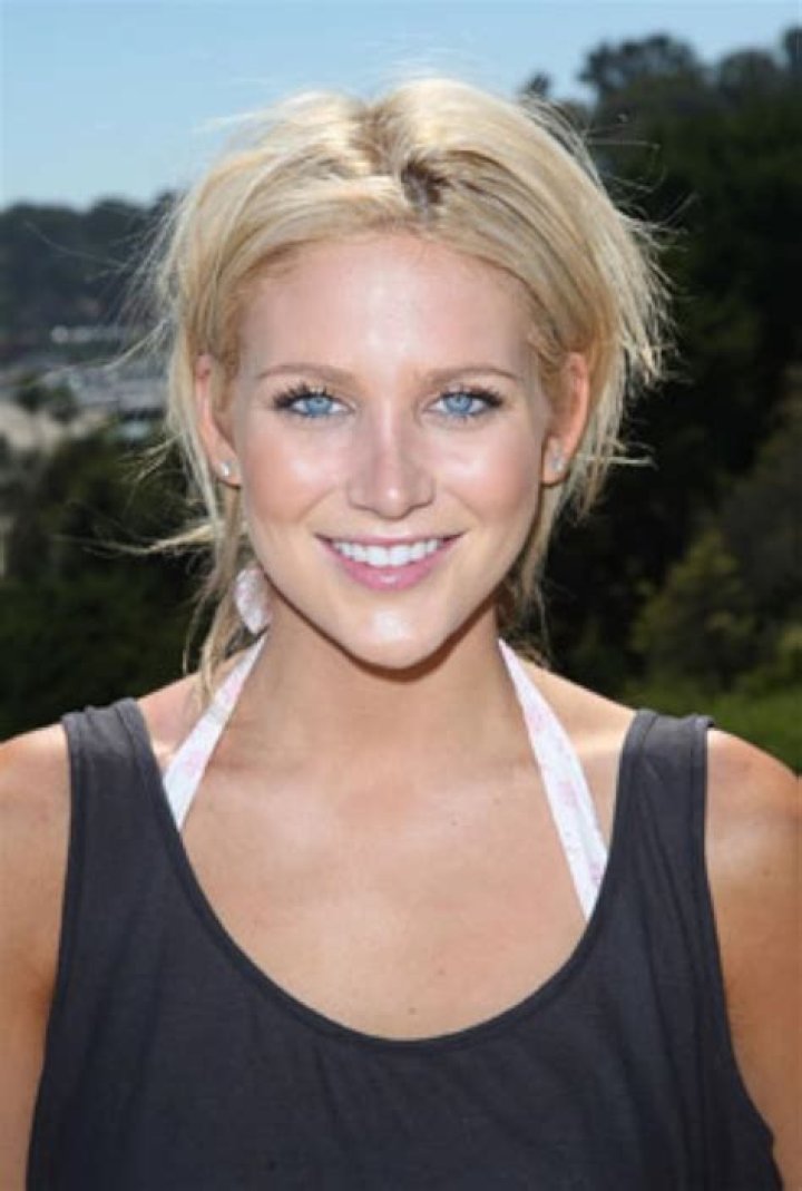 Stephanie Pratt photo 2