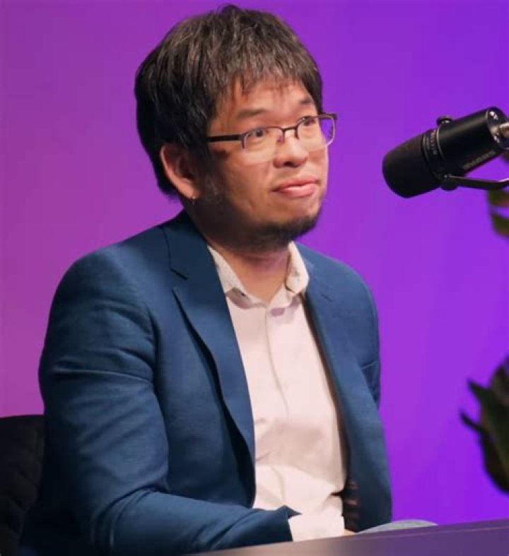Steve Chen Bio (Wiki) 
