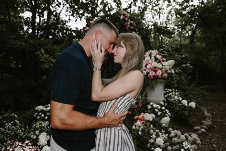 Taylor Swift and Travis Kelce have dinner at Waverly Inn on October 15, 2023 in New York City.
