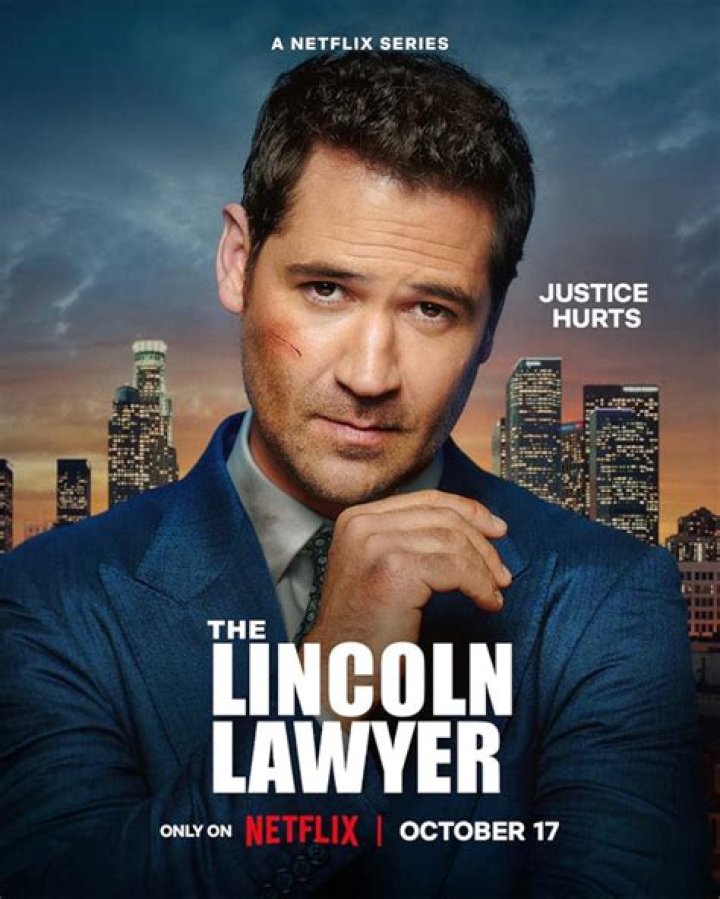 The Lincoln Lawyer. (L to R) Christopher Gorham as Trevor Elliot, Manuel Garcia-Rulfo as Mickey Haller in episode 103 of The Lincoln Lawyer. Cr. Lara Solanki/Netflix © 2022 The Lincoln Lawyer. (L to R) Christopher Gorham as Trevor Elliot, Manuel Garcia-Rulfo as Mickey Haller in episode 103 of The Lincoln Lawyer. Cr. Lara Solanki/Netflix © 2022