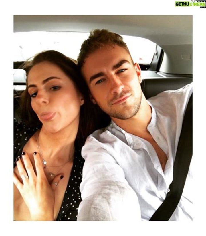 Tom Austen Bio (Wiki) 