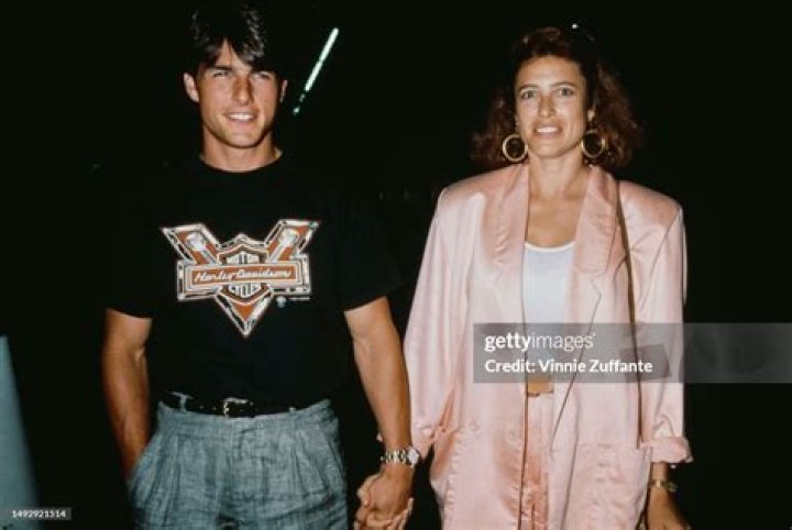Tom Cruise and Mimi Rogers