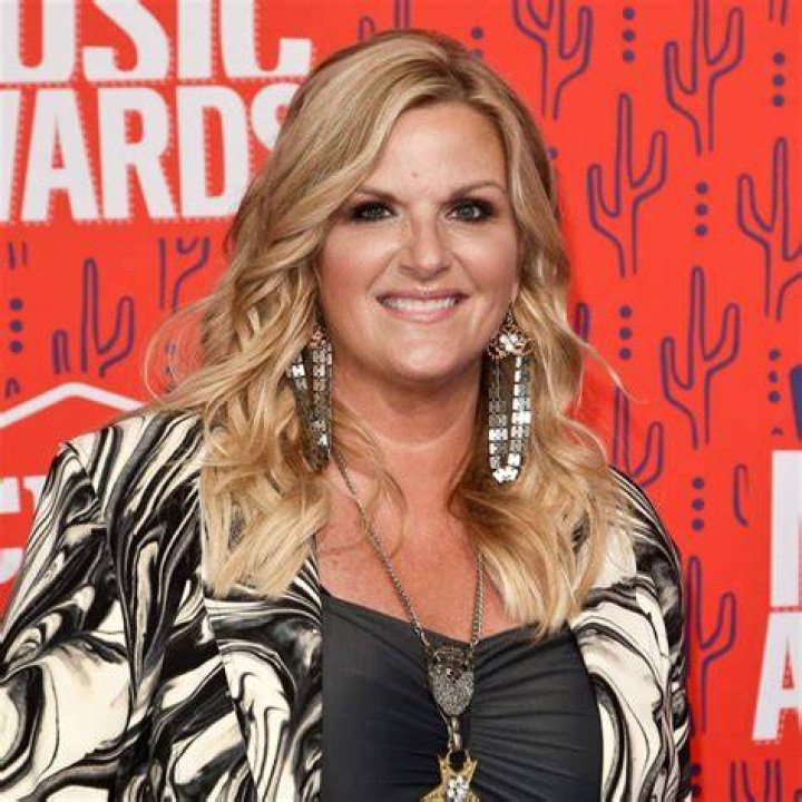 Trisha Yearwood photo 2