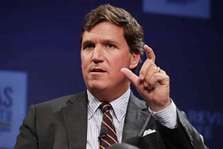 Tucker Carlson photo