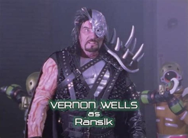 Vernon Wells photo 3