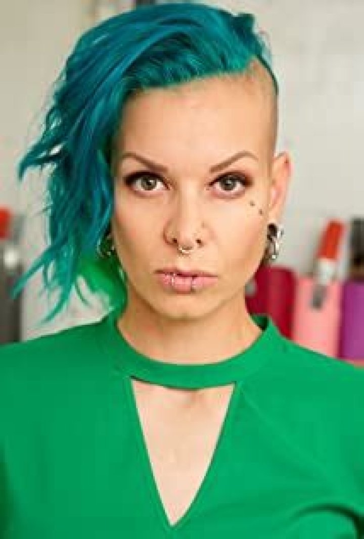 Verona Blue Bio (Wiki) 