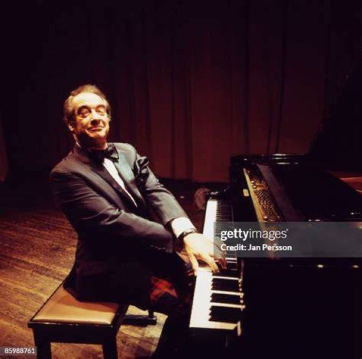 Victor Borge photo