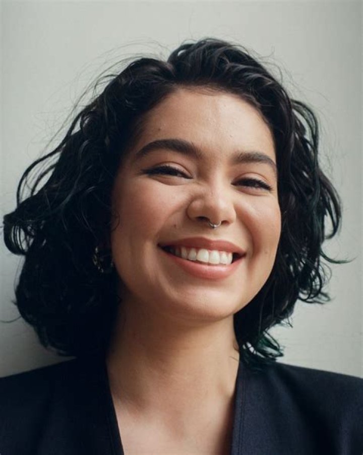 What ethnicity is Auli I cravalho?