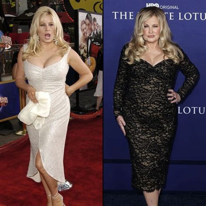 Why does Jennifer Coolidge have such a big stomach?