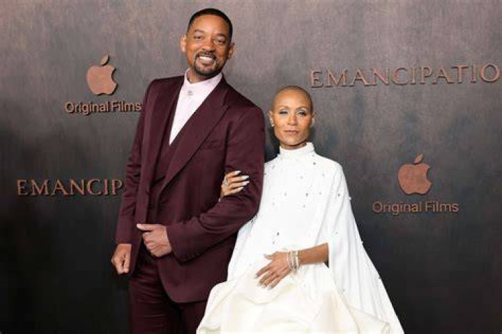 Will Smith (R) and Jada Pinkett Smith attend the 2022 Vanity Fair Oscar Party hosted by Radhika Jones at Wallis Annenberg Center for the Performing...