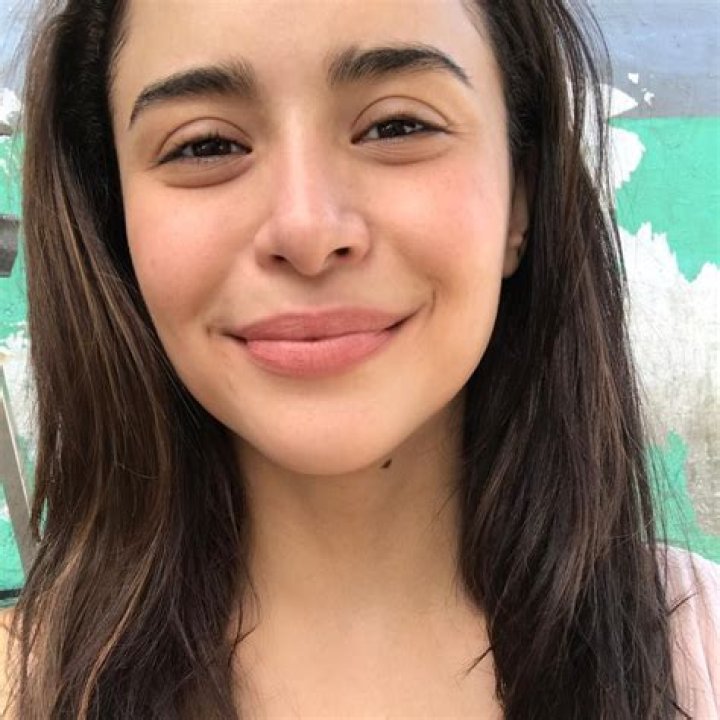 Yassi Pressman photo 2