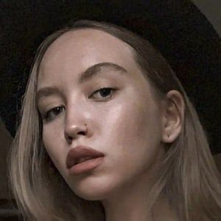 zombieart - Age, Family, Bio