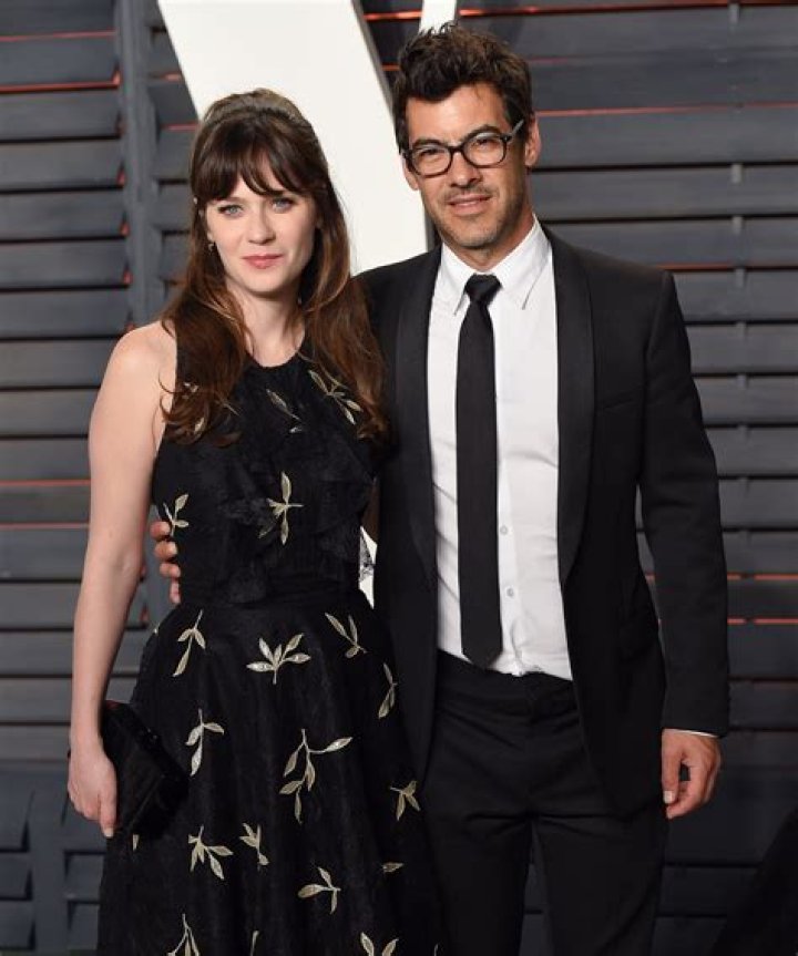Zooey Deschanel&nbsp;and Jacob Pechenik with their kids including her fiance Jonathan Scott.